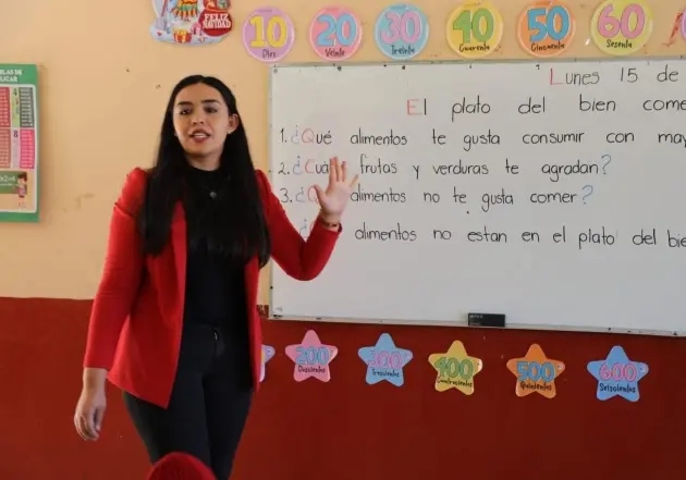 Docentes llegan a donde se necesitan; se han asignado 3 mil 400 nuevas plazas: SEE 