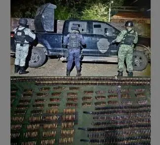 Aseguran un camión Monstruo, así como armamento; en acción operativa en Aguililla: SSP 