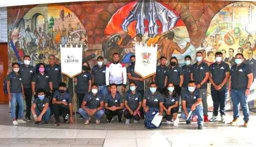 Abandera Cecufid a delegación michoacana de Deportes Autóctonos y Tradicionales    