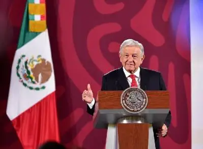 AMLO  reconoce a senadores aprobación sobre permanencia de Fuerzas Armadas hasta 2028 