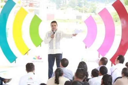 Mejorar condiciones de vida para las y los michoacanos, prioridad: Silvano Aureoles