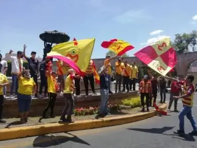 No les Importo la Contingencia ante el COVID19: Aficionados del Equipo de Fútbol Monarca Se manifiestan por el Futuro de Su Icono