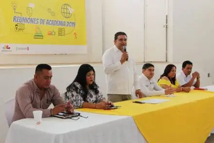 Analiza CECyTEM indicadores académicos de la Tierra Caliente